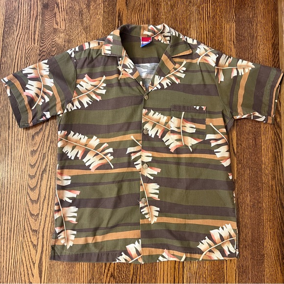 Vintage 1980s Catalina Men’s Button Down Short sleeve Hawaiian shirt size M